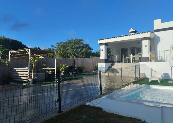 Будинок відпочинку La Brisa *